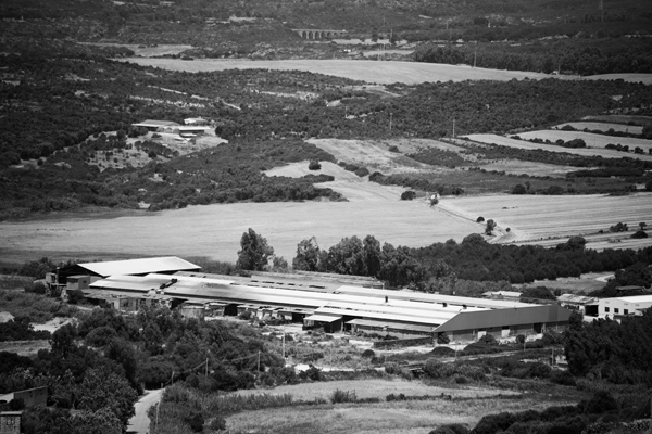 Figure 8. Industrial area. “The fantastic daydreams of the battles, the actions of those people without masters, overlapped with the images of the factories, the smoke fumes polluting our land, of the lines of the workers punching the clock and all the humiliations we have had to bear.”