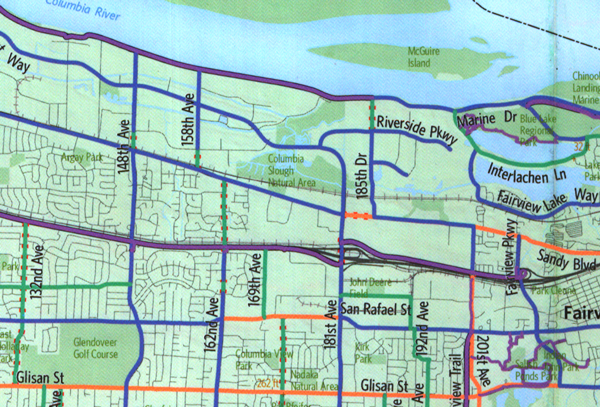 Figure 2: Bike There! depicts numerous parks and green spaces
for recreation, as well as a hierarchy of suitable routes.